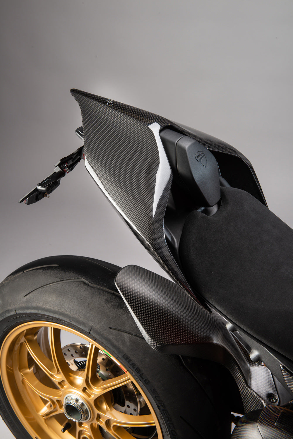 Codone/Sella In Carbonio