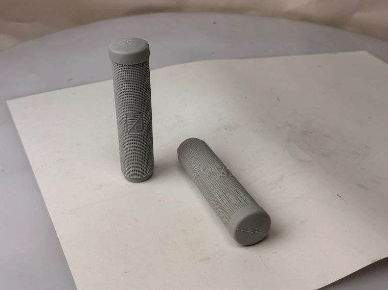 Coppia manopole Vespa 150 grigie COD. 00615-GR per modelli d’epoca 2T