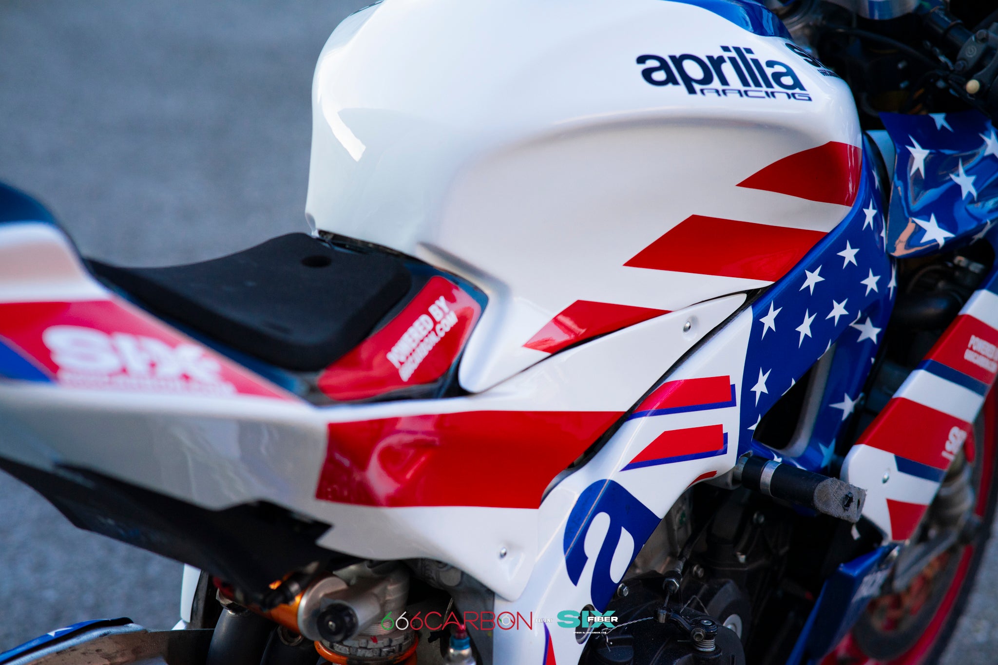 KIT CARENA COMPLETA IN SIXFIBER + ACCESSORI | VERNICIATA REPLICA TRACKHOUSE MOTOGP PER APRILIA RSV4 1100 2015 - 18 E 1100 2019 - 20