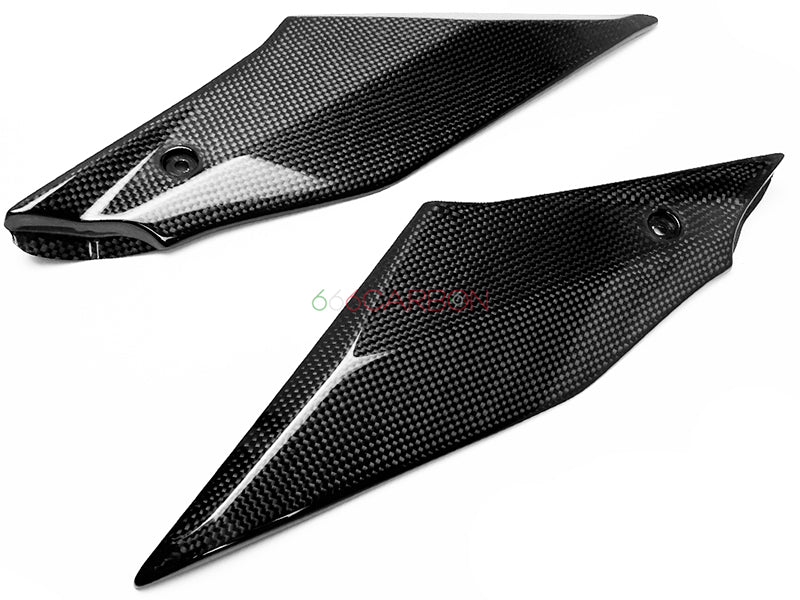PANELES LATERALES PANELES LATERALES BAJO DEPÓSITO EN CARBON RACING PARA YAMAHA YZF-R1 2015 2016 2017 2028 2019