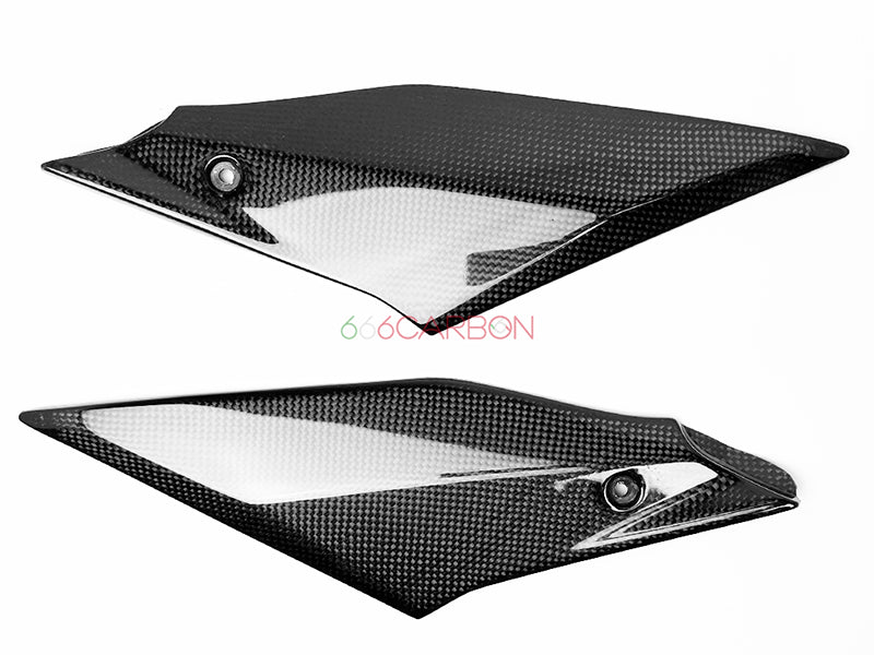 PANELES LATERALES PANELES LATERALES BAJO DEPÓSITO EN CARBON RACING PARA YAMAHA YZF-R1 2015 2016 2017 2028 2019