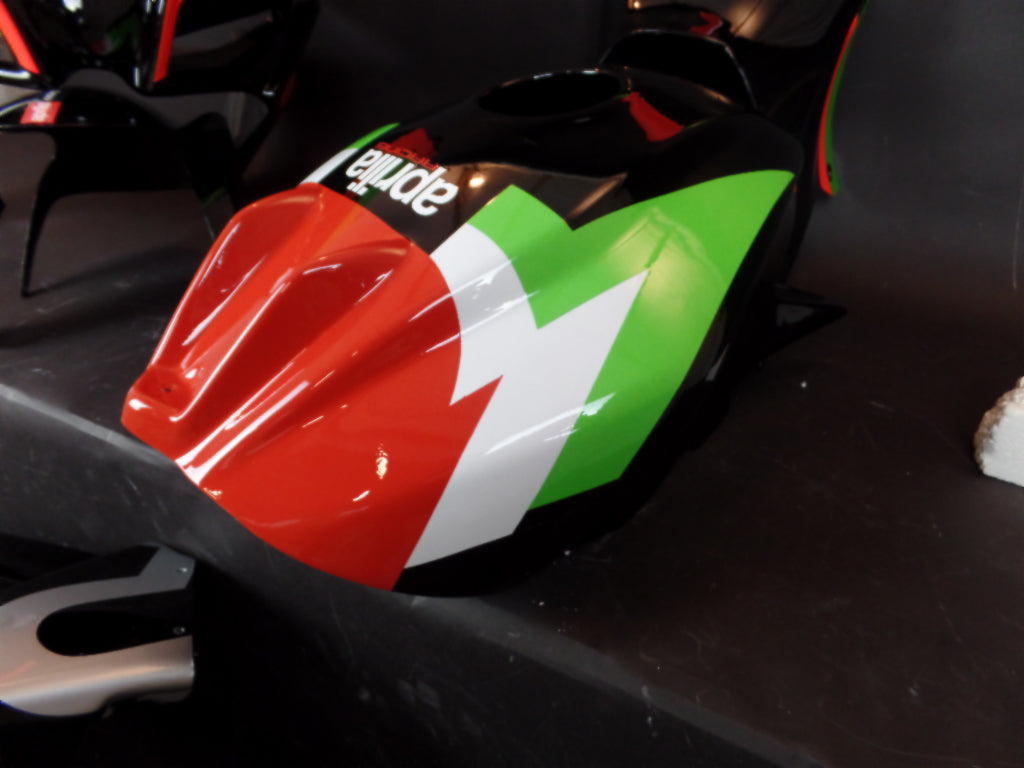KOMPLETTES VERKLEIDUNGSKIT RACING SIXFIBER LACKIERTES DESIGN 10 APRILIA RSV 4 2015-2020