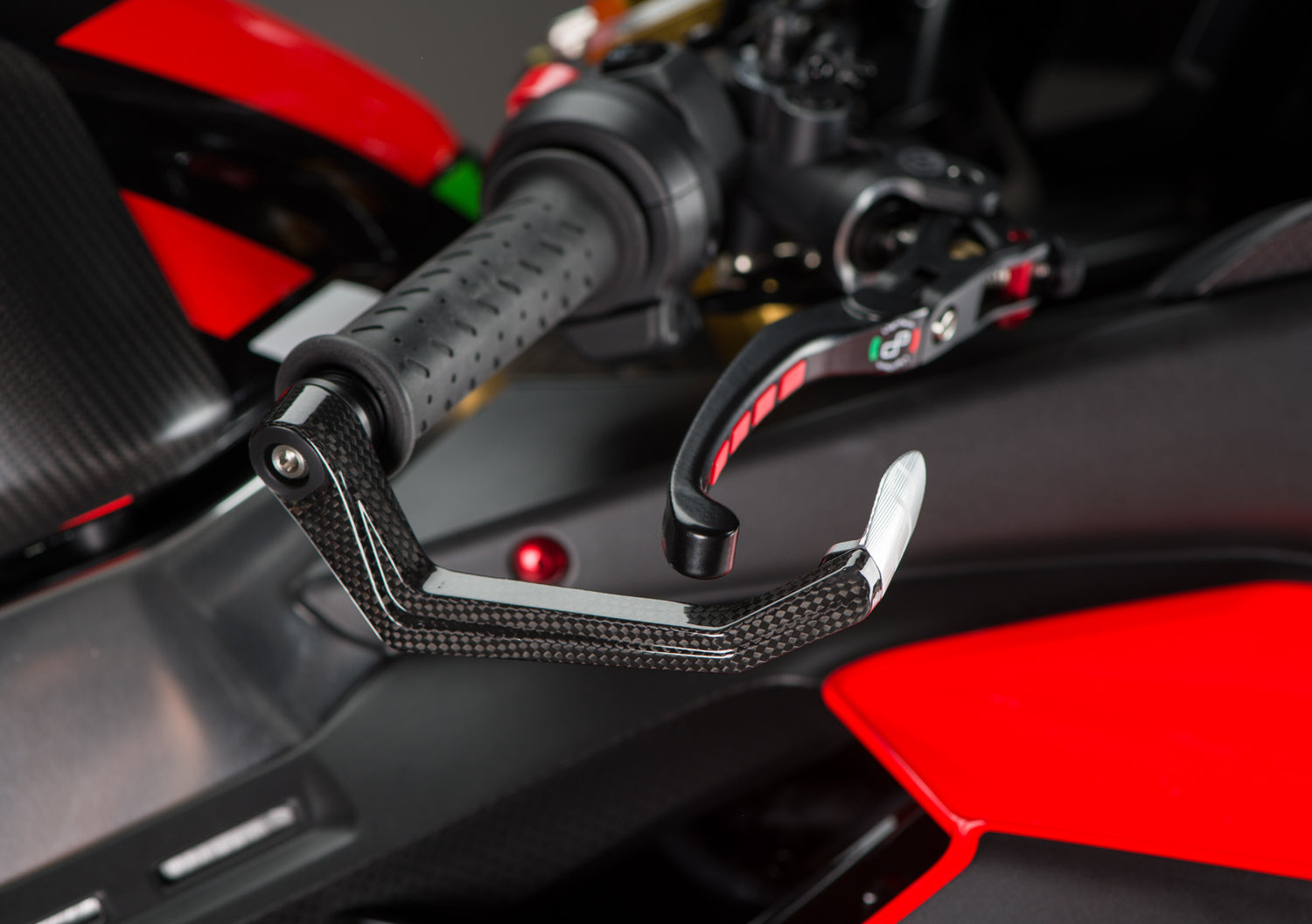 Protezione Leva Frizione in Carbonio/ Terminale Colorato - Interasse 132 mm