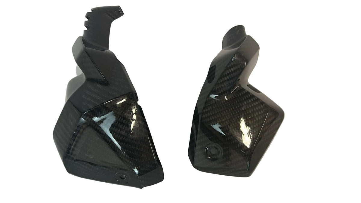 TAPA DE INYECTORES BMW R 1300 GS 2023< (PAR DERECHO E IZQUIERDO)