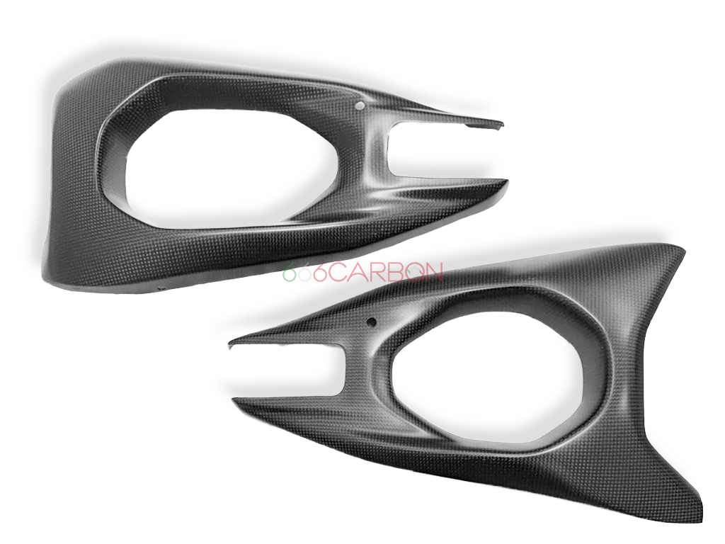 GRAND COUVERCLE DE BRAS OSCILLANT AVANT COMPLET | DEUX PIÈCES | AUTOCLAVE AU CARBONE | DUCATI PANIGALE V4 / V4S / V4R / Tricolore 2025