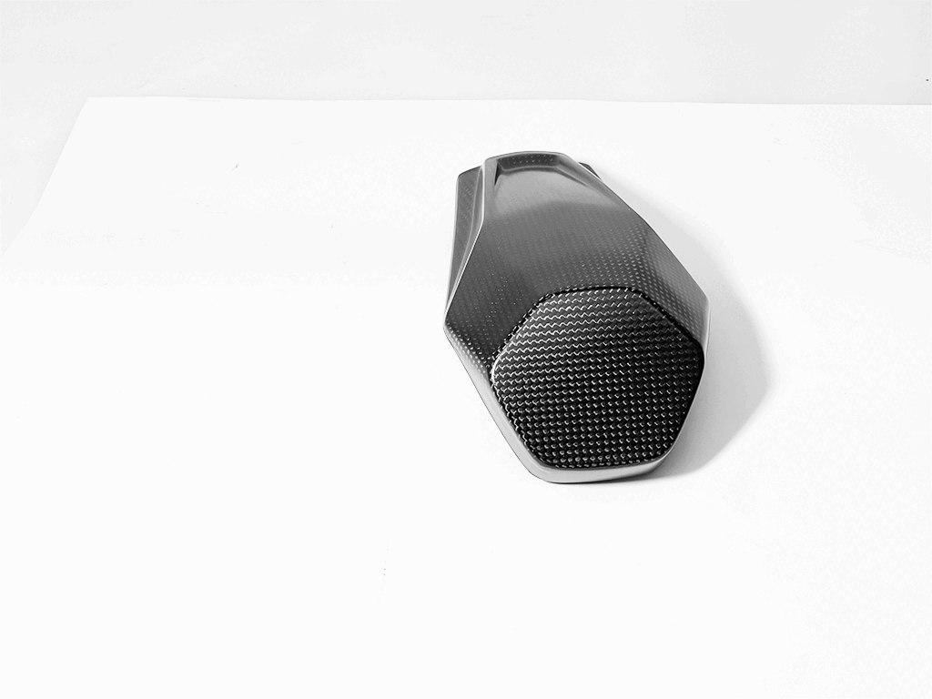 CLOU AUTOCLAVE MONOPLACE EN CARBONE POUR QUEUE | DUCATI PANIGALE V4 / V4S / V4R / Tricolore 2025