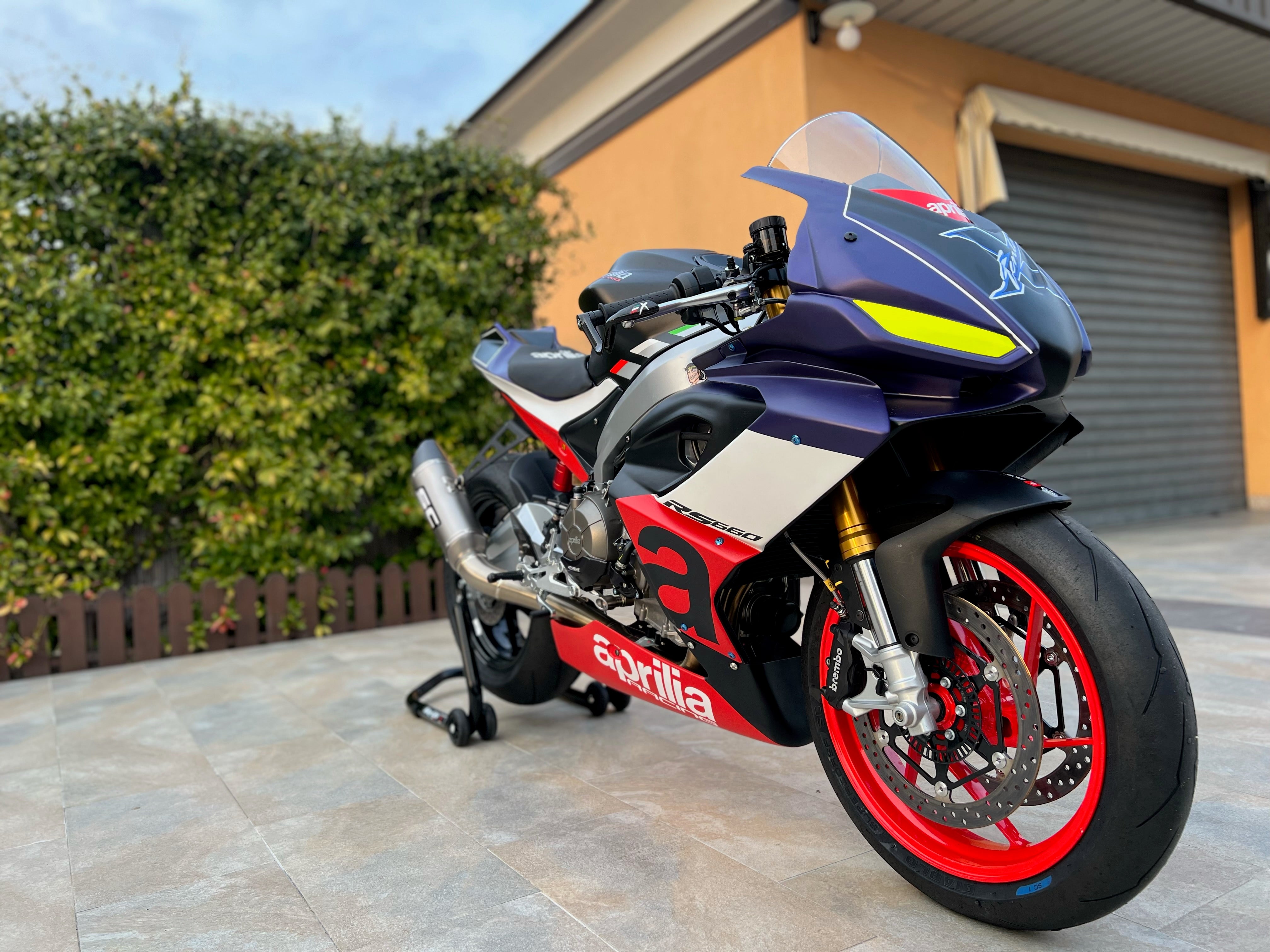 KIT CARENA COMPLETA RACING SIXFIBER APRILIA RS 660 2022 2023 2024 VERNICIATA REPLICA RSV4 XTRENTA