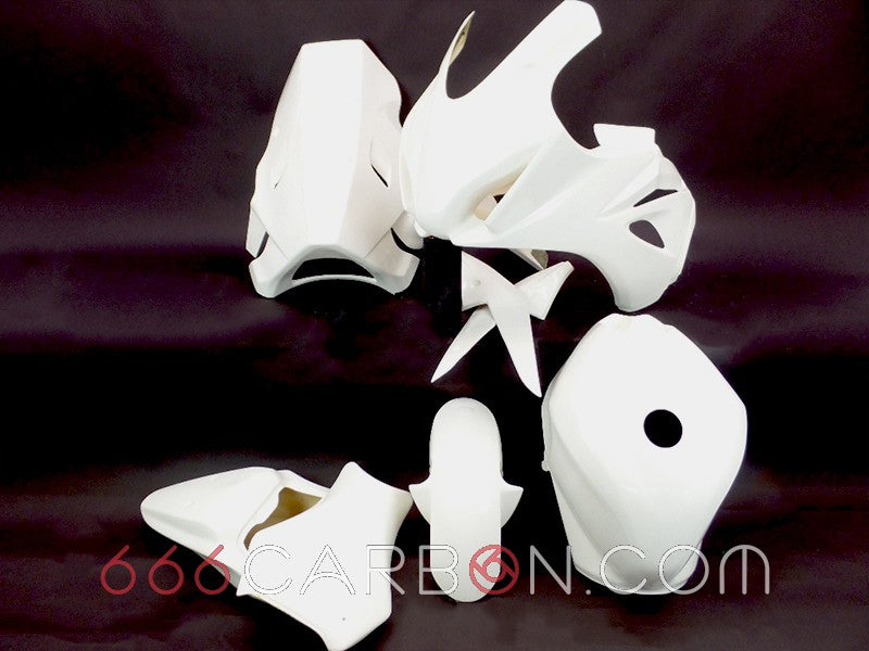 KIT CARENADO COMPLETO RACING DE FIBRA DE VIDRIO SUZUKI GSX R 1000 2017-25