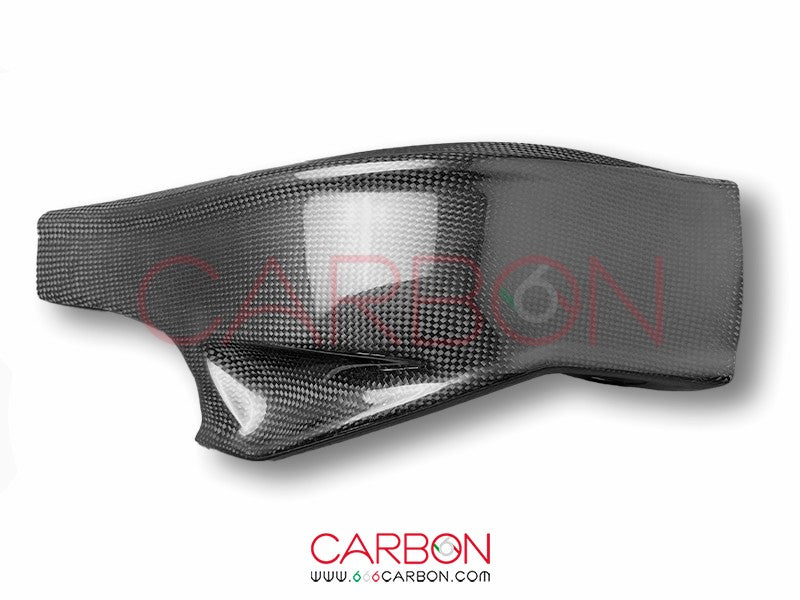 COUVERCLE DE BRAS OSCILLANT EN CARBONE PLAIN RACING - KTM 1290 R SUPER DUKE 2020-23