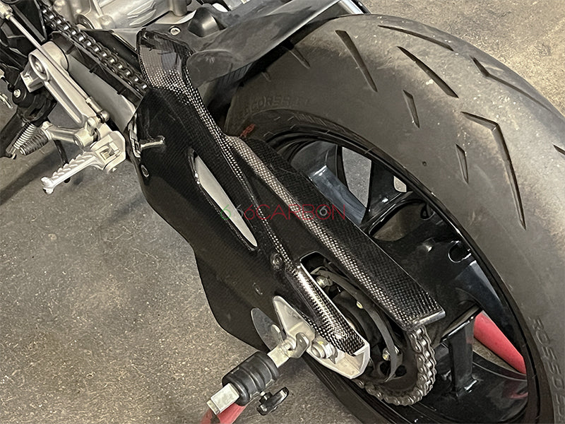 SWINGARM COVER WITH CARBON CHAIN ​​COVER APRILIA RS 660 TUONO 660 (2020-23)