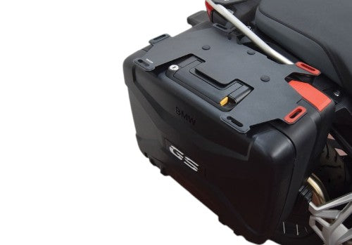 Portapacco Destro Isotta PP18-DX per Valigia Laterale BMW Vario – Compatibile F750GS, F850GS, R1200GS LC, R1250GS