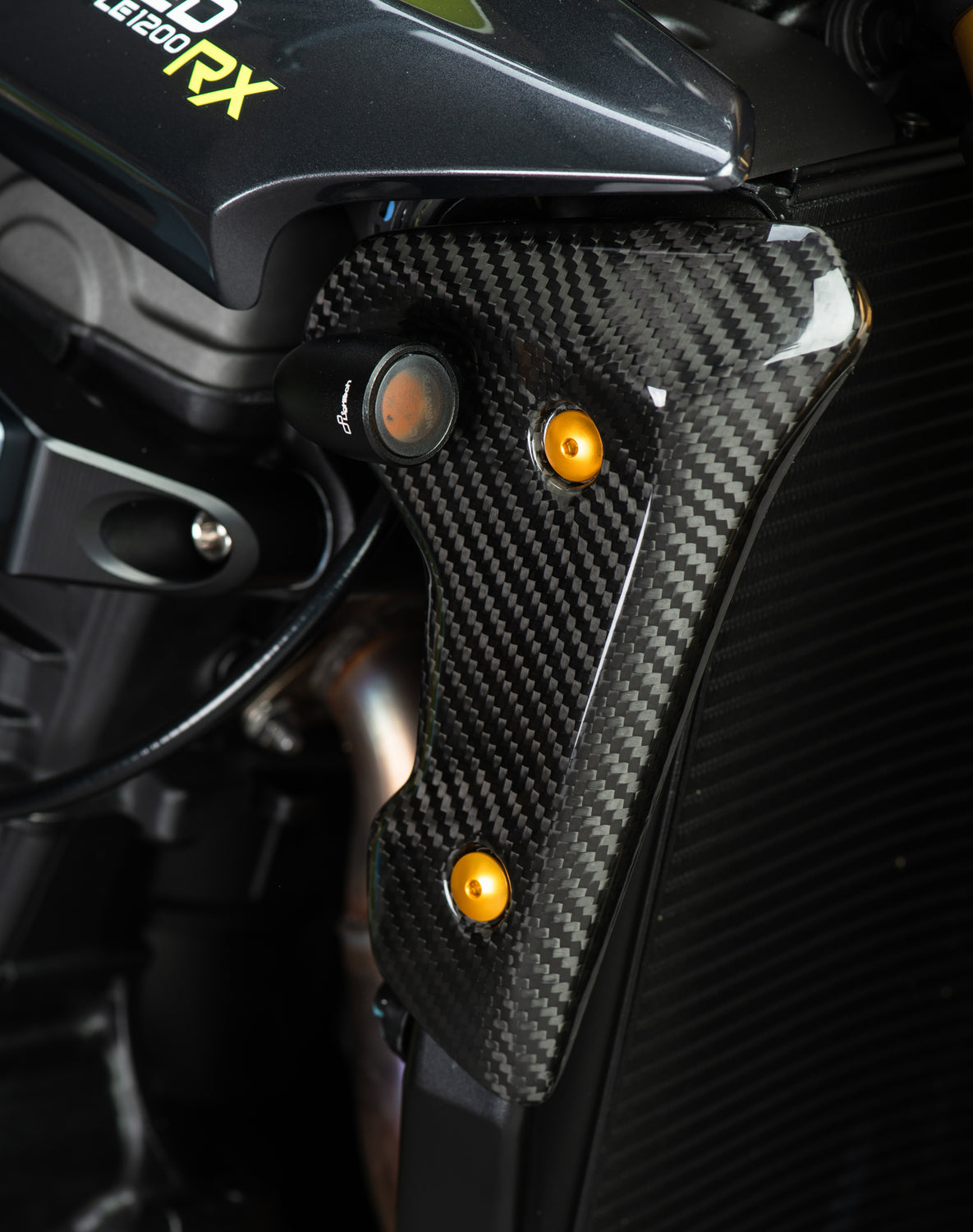 Fianchetti Radiatore In Carbonio