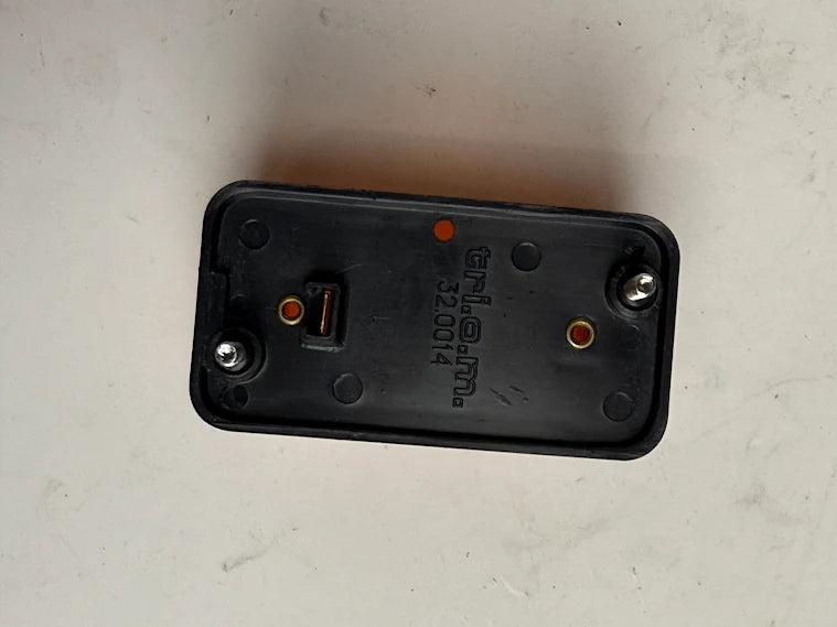 210030 Triom freccia laterale per Piaggio Ape 50 prima serie