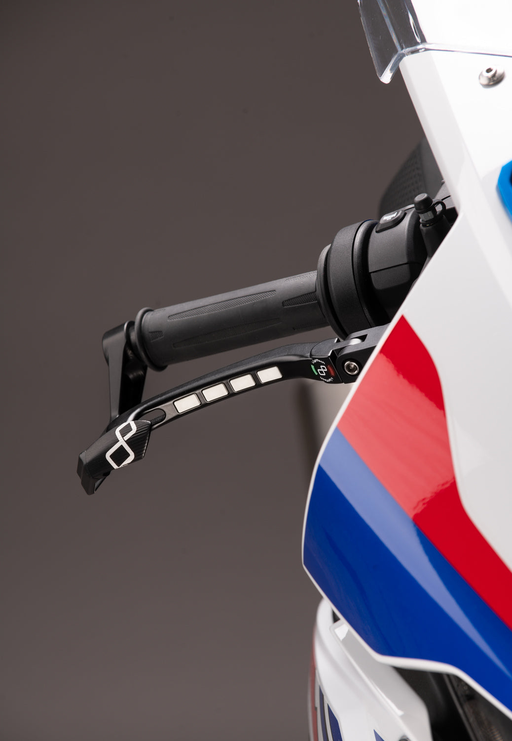 Protezione Leva Freno In Alluminio - Interasse 132 Mm / Terminale Colorato
