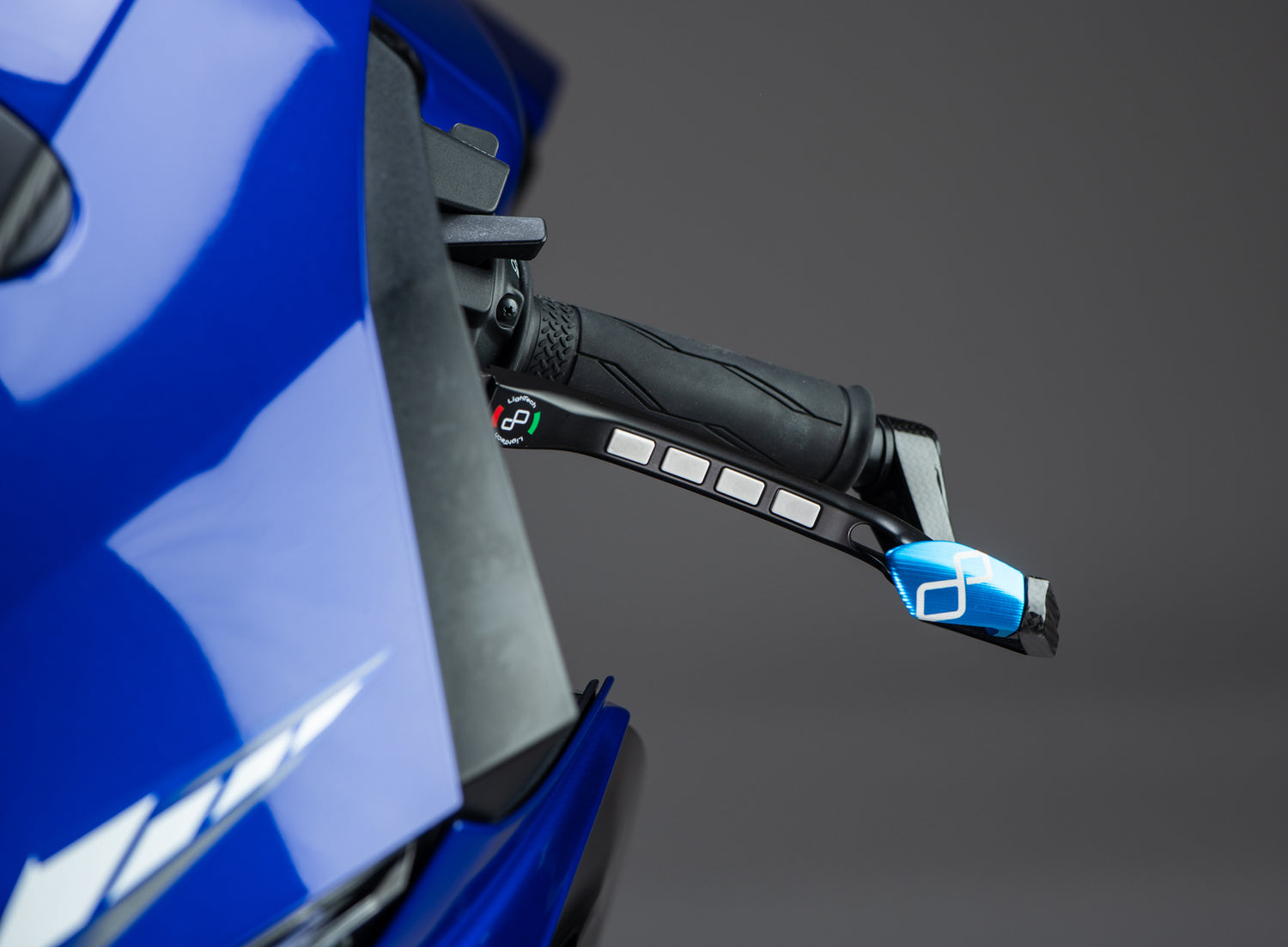 Protezione Leva Frizione in Carbonio/ Terminale Colorato - Interasse 132 mm