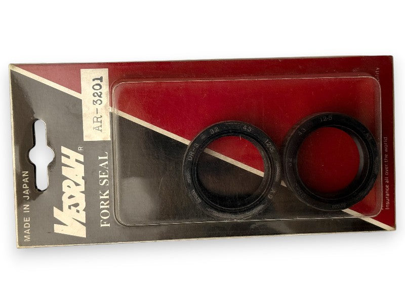 Kawasaki 44009-028 – Paraoli Forcella 32×43×12.5 mm – AR-3201 / 44.0253/3 / 4L0-23145-00 / 51153-48500 / 51153-05210