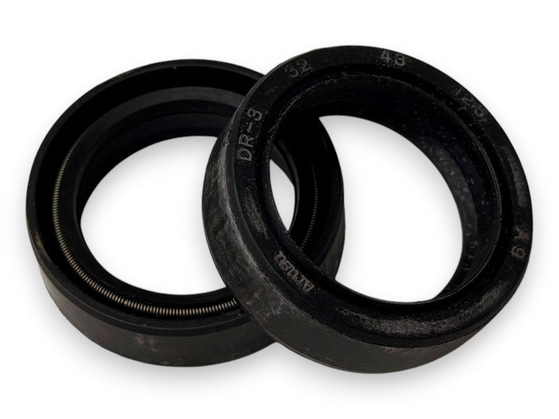 Kawasaki 44009-028 – Paraoli Forcella 32×43×12.5 mm – AR-3201 / 44.0253/3 / 4L0-23145-00 / 51153-48500 / 51153-05210